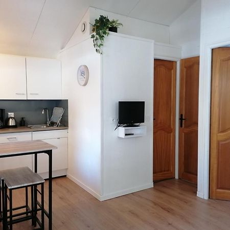 Camping Le Trejeux - Petit Chalet โธนส์ ภายนอก รูปภาพ