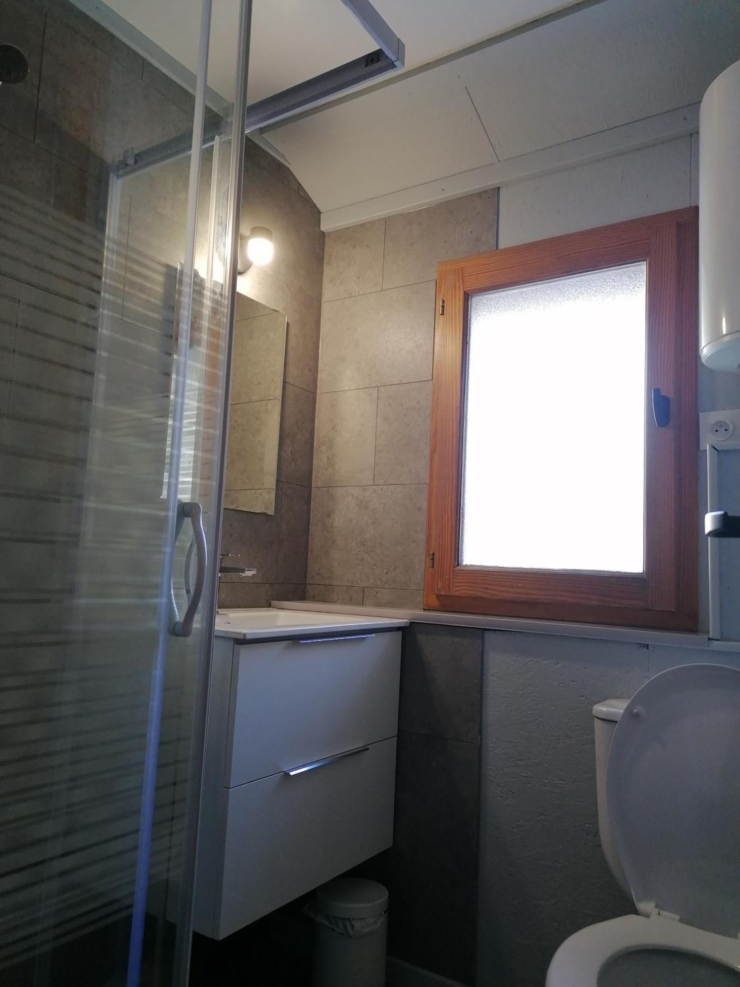 Camping Le Trejeux - Petit Chalet โธนส์ ภายนอก รูปภาพ
