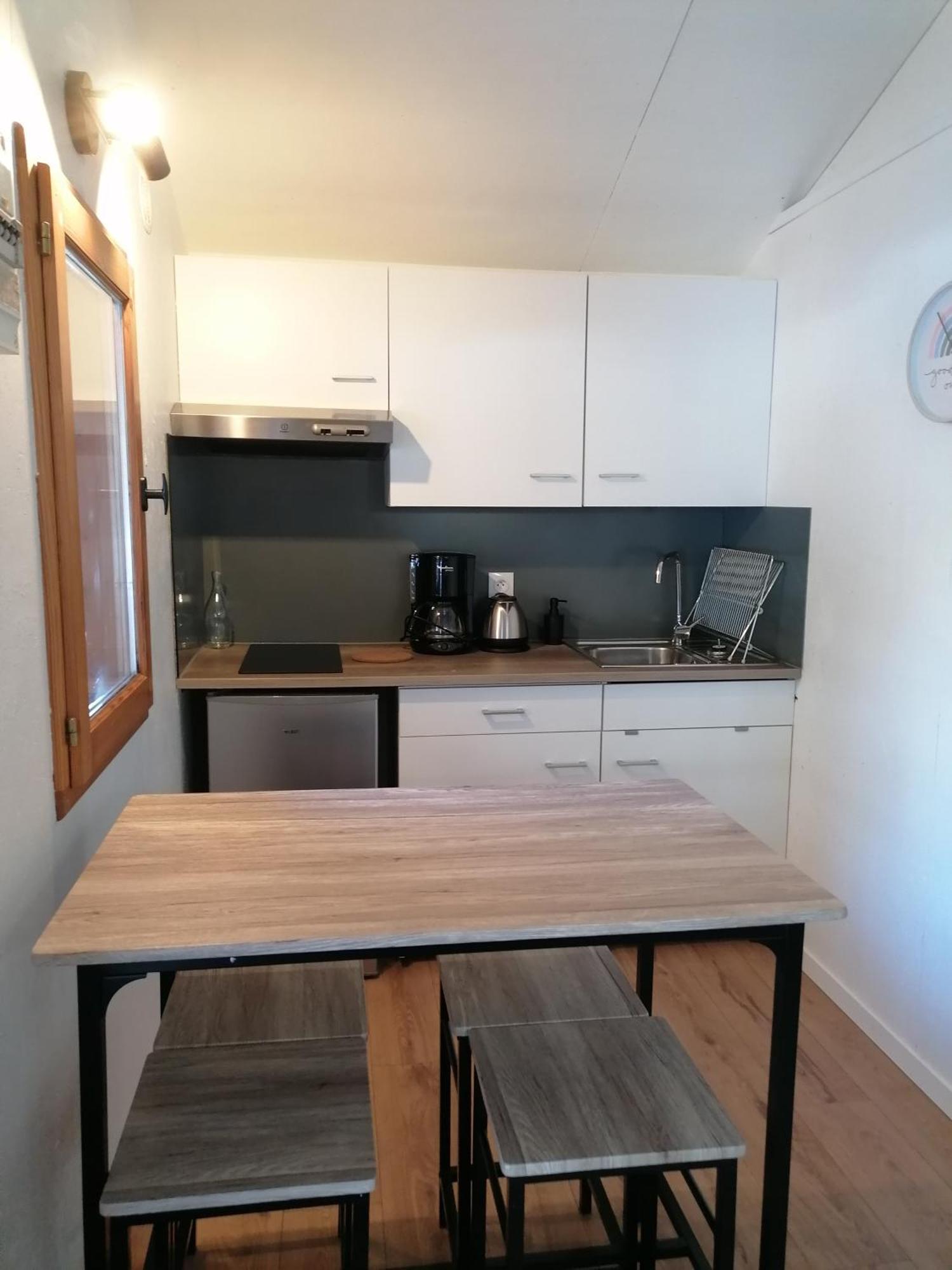 Camping Le Trejeux - Petit Chalet โธนส์ ภายนอก รูปภาพ