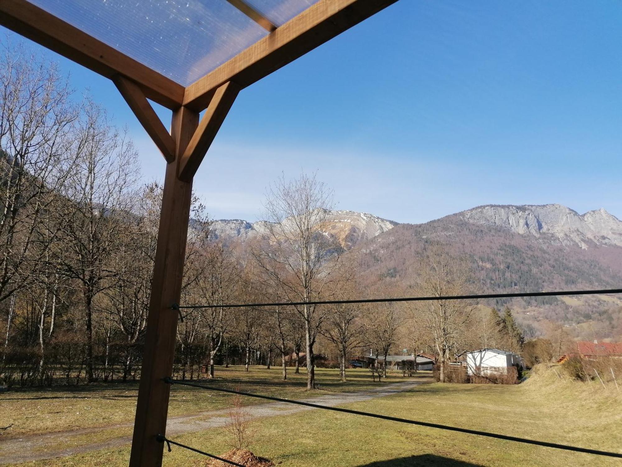 Camping Le Trejeux - Petit Chalet โธนส์ ภายนอก รูปภาพ